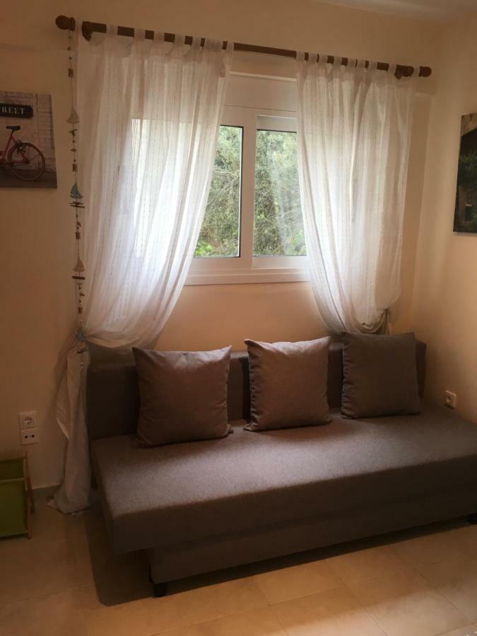 Lovely Appartments Lygia Korinthias Ligia  Exterior photo